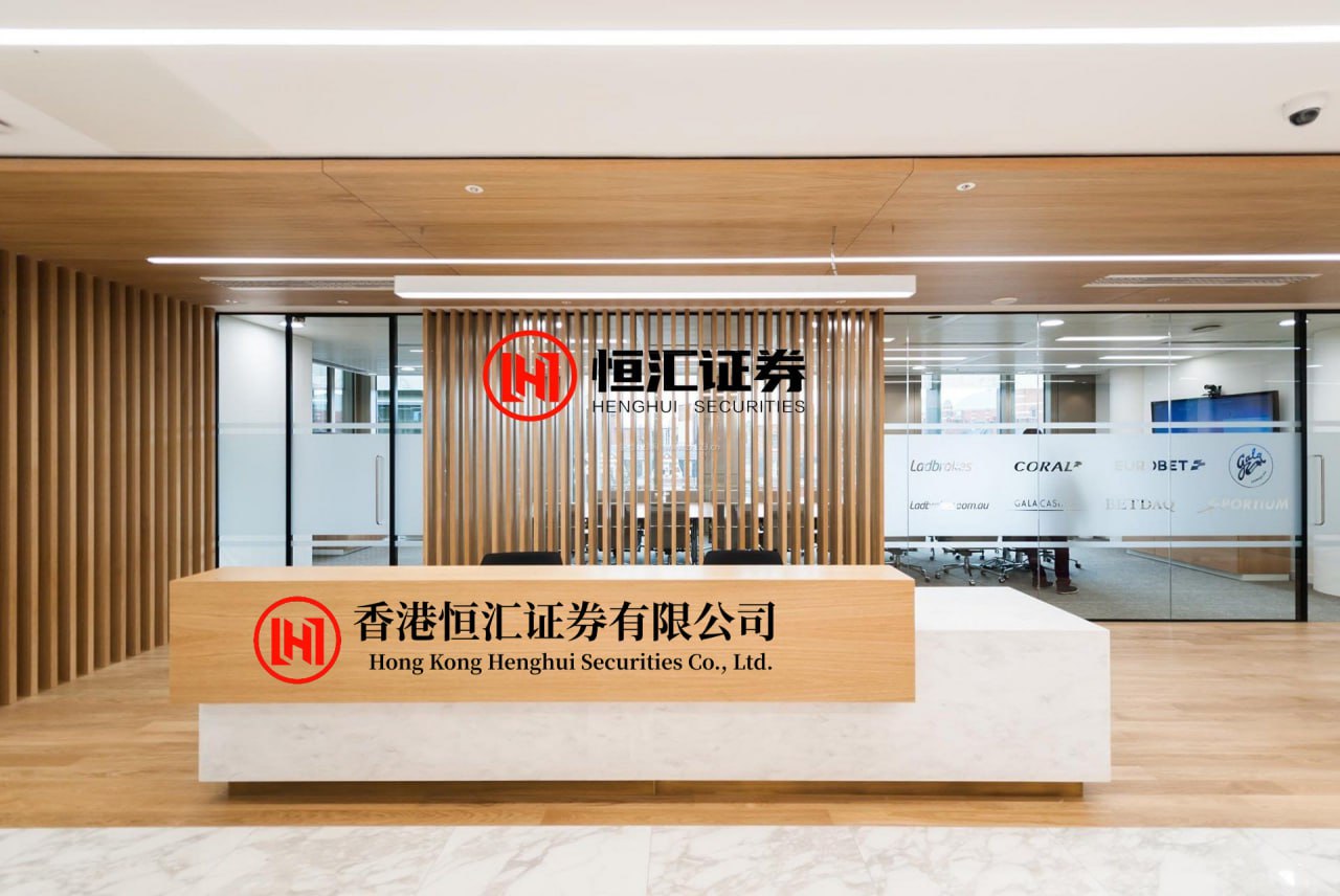 中金配资平台 西方那些高高在上的精英们终于低下了傲慢的头颅，承认了一个让他们彻夜难眠的事实！他们突然发现，自己面对的不是一个普通的竞争对手，而是一个在地球历史上从未出现过的“六边形战士”。以前那些百试百灵的遏制手段，现在全成了废纸。2026年1月28日联合国确认收到美国的退约通知。。这一天注定会被写...